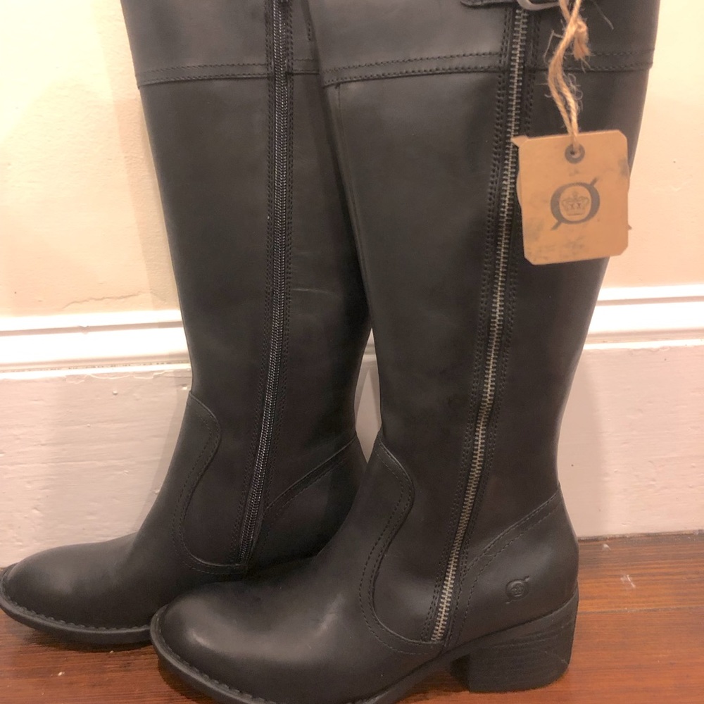 NWT Born Wide Calf Fannar Boots